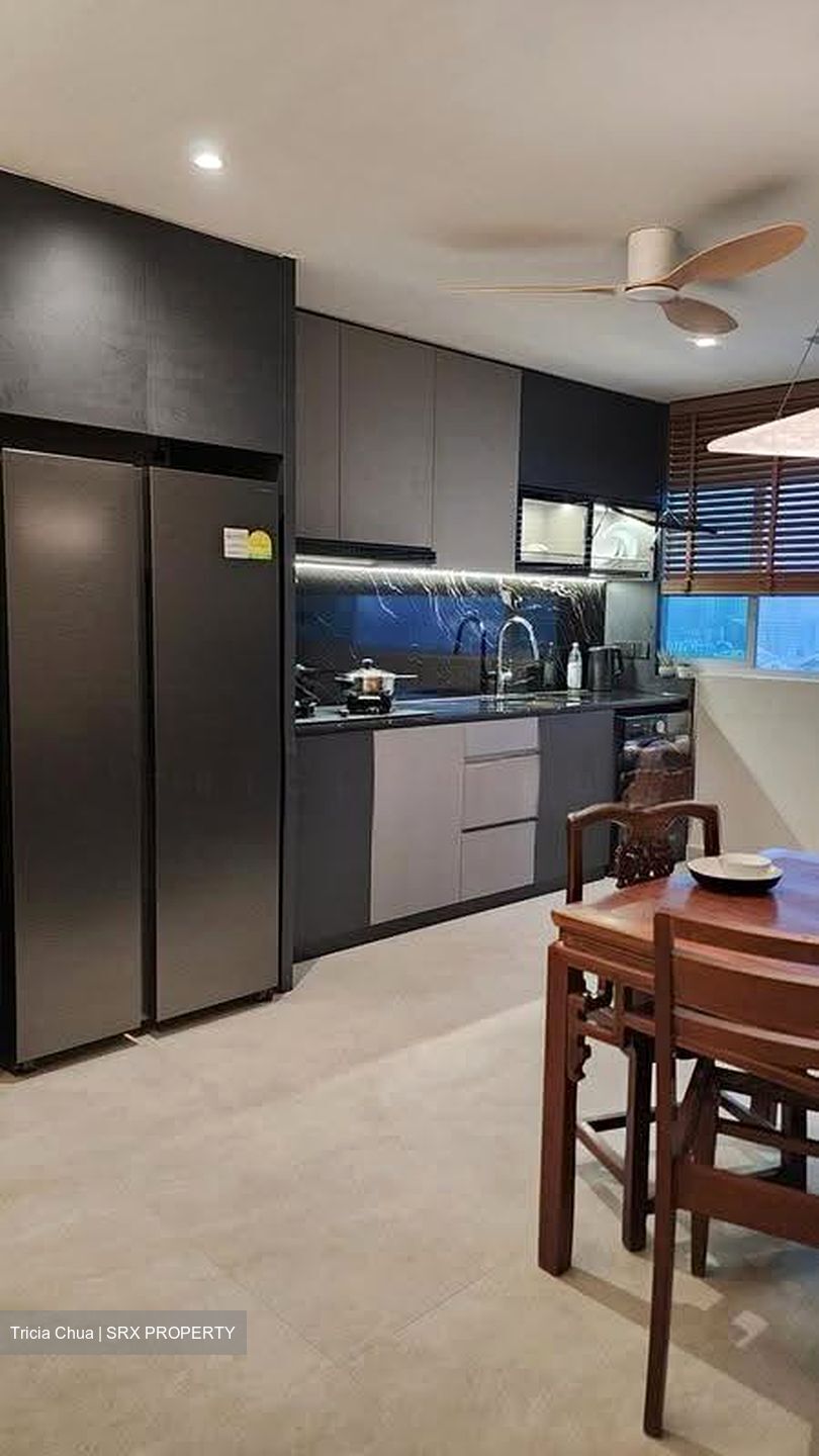 Lakeview Estate (D20), Apartment #637676791
